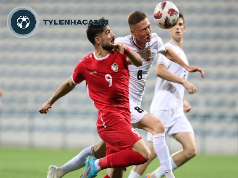 Kayrat Zhyrgalbek uulu, Khristiyan Brauzman là điển hình các hậu vệ trong đội