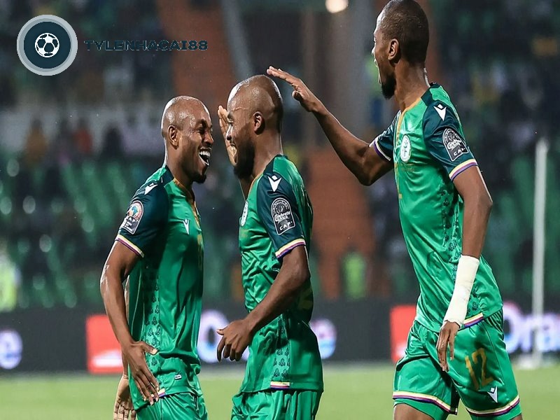 Tiền đạo góp phần quan trọng trong việc ghi bàn và tạo sức mạnh tấn công